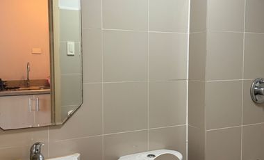 1BR W/ BALCONY GRASS RESIDENCES FOR LEASE