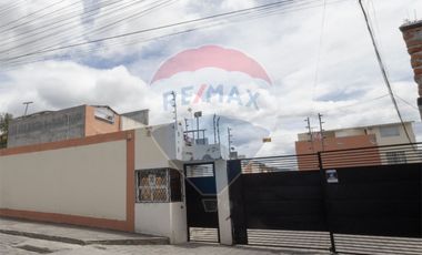 CASA DE VENTA EN CARANQUI - CONJUNTO LOS ALMENDROS, IBARRA
