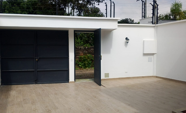 VENTA DE CASA POR LA SANTA MARTA POR EL BY PASS QUITO/QUEVEDO