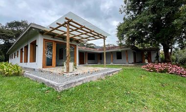 48028 Casa independiente en arriendo en el sector El Guamito, La Ceja