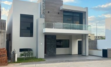 CASA EN  VENTA EN RESIDENCIAL MARALTO MAZATLAN SINALOA
