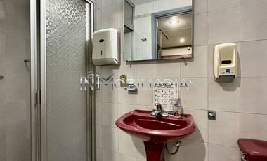 CLINICA EN FUNCIONAMIENTO EN EXCELENTE UBICACION