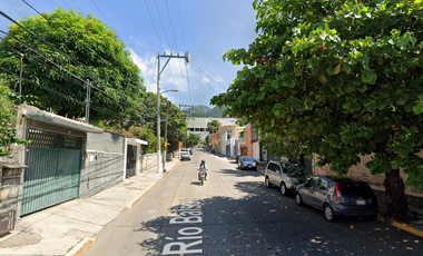 Venta de Casa en Remate Col. Vista Alegre, Acapulco De Juárez Gro.