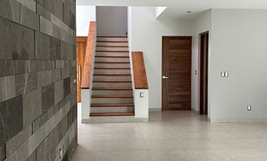 Casa en Venta en Arauca 1 Zona Real Zapopan