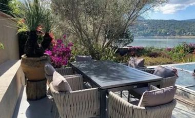 VENTA CASA AMUEBLADA JUNTO AL LAGO CON MUELLE SANTA MARÍA AHUACATLÁN CAS_5078 CM