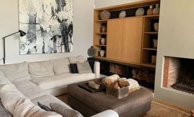 VENTA CASA AMUEBLADA JUNTO AL LAGO CON MUELLE SANTA MARÍA AHUACATLÁN CAS_5078 CM