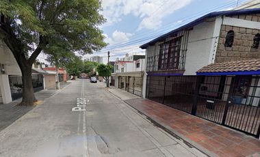 Casa en Remante Bancario, Seguridad de Inversión al 100% POR ESCRITO.