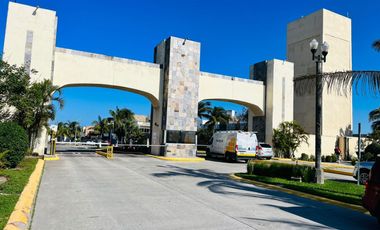 Casa en renta en Veracruz en Fracc. Lomas del Sol Riviera Veracruzana