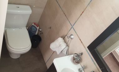 Venta Casa 3 Dormitorios Lanús Oeste Piscina Cocheras