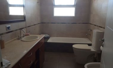 Venta Casa 3 Dormitorios Lanús Oeste Piscina Cocheras