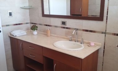 Venta Casa 3 Dormitorios Lanús Oeste Piscina Cocheras