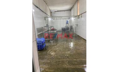 Amplio Local Comercial, Industrial En Excelente Ubicación