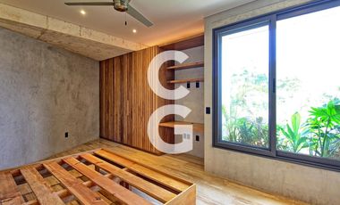 Casa en Venta en Cancún en Laguna Puerto Cancún con Alberca y Rooftop