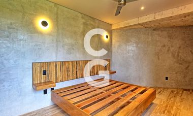 Casa en Venta en Cancún en Laguna Puerto Cancún con Alberca y Rooftop