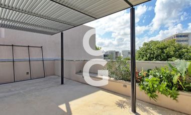 Casa en Venta en Cancún en Laguna Puerto Cancún con Alberca y Rooftop