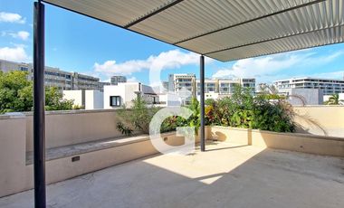 Casa en Venta en Cancún en Laguna Puerto Cancún con Alberca y Rooftop