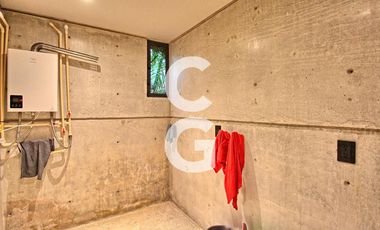 Casa en Venta en Cancún en Laguna Puerto Cancún con Alberca y Rooftop