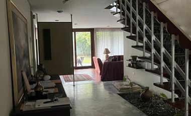 Casa Comercial en Av Benavides, Miraflores – ¡Ideal Para Tu Negocio!