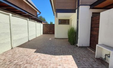 Venta casa en exclusivo condominio Altazor, Peñaflor