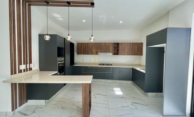 Casa en Venta a Estrenar · Valle Imperial