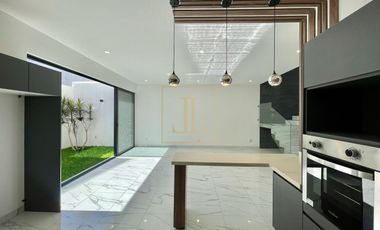 Casa en Venta a Estrenar · Valle Imperial