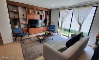 Venta de Casa en Miguel Hidalgo / Tláhuac EP 24-4715