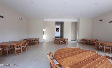 Venta de Casa en Miguel Hidalgo / Tláhuac EP 24-4715