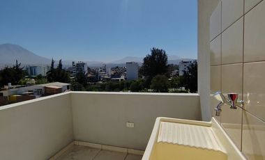 Vendo Departamento 3 Dormitorios Duplex - Urb. Fecia - Jose Luis Bustamante y Rivero , Arequipa