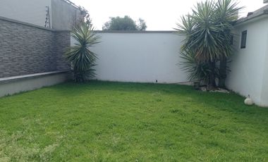 VENDO CASA  2 NIVELES  LUEÑA 7 ESQUINA  AV. ALCUDIA VALLE DE LAS FUENTES CALIMAYA