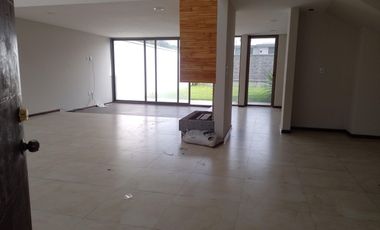 VENDO CASA  2 NIVELES  LUEÑA 7 ESQUINA  AV. ALCUDIA VALLE DE LAS FUENTES CALIMAYA