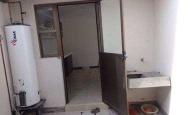 VENDO CASA  2 NIVELES  LUEÑA 7 ESQUINA  AV. ALCUDIA VALLE DE LAS FUENTES CALIMAYA