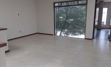 VENDO CASA  2 NIVELES  LUEÑA 7 ESQUINA  AV. ALCUDIA VALLE DE LAS FUENTES CALIMAYA