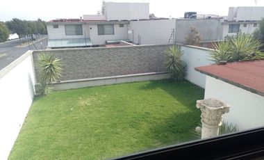 VENDO CASA  2 NIVELES  LUEÑA 7 ESQUINA  AV. ALCUDIA VALLE DE LAS FUENTES CALIMAYA