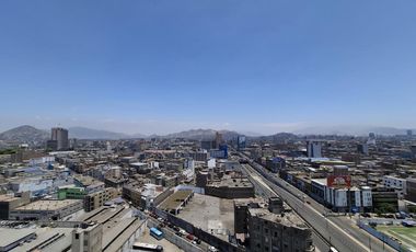 Venta de Oficina   estacionamiento en Edif. Anglo Peruano, a media cdra. del Palacio de Justicia