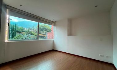 48051 Apartamento en arriendo en el sector Loma del Esmeraldal, Envigado