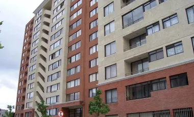 DEPARTAMENTO  3 PISO  -CON ESTACIONAMIENTO - CALLE ARTURO PRAT -  SANTIAGO CENTRO.