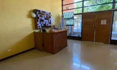 DEPARTAMENTO  3 PISO  -CON ESTACIONAMIENTO - CALLE ARTURO PRAT -  SANTIAGO CENTRO.