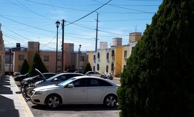 CERCA PREPA NORTE PRIVADA POCAS CASAS  A UNOS PASOS DE AV.SOMBRERETE Y PASEOS DE LA CONSTITUCION CON BUEN MANTENIMIENTO