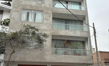 Venta Edificio Con 08 Departamentos