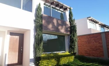 Venta Casa fraccinamiento en Villas del Campo, Calimaya