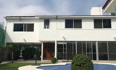 Casa en condominio con vigilancia las 24hrs. Burgos, Temixco