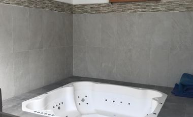 Casa en condominio con vigilancia las 24hrs. Burgos, Temixco