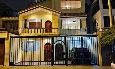 🏡 ¡Hermosa Casa en Alquiler! 🌳✨