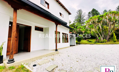 HERMOSA FINCA EN UN LOTE DE 6.060 M2 PLANOS