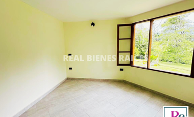 HERMOSA FINCA EN UN LOTE DE 6.060 M2 PLANOS