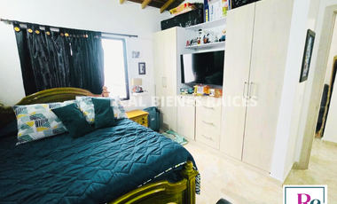 🏡 HERMOSA CASA EN UNIDAD ABIERTA – ESTRATO 4 ✨