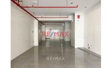 Venta De Gran Edificio Comercial En Plena Avenida, Límite Con Miraflores. (De Estreno)