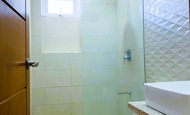 THREE STOREY HOUSE AND LOT FOR SALE/RENT IN PULU AMSIC ANGELES CITY PAMPANGA
