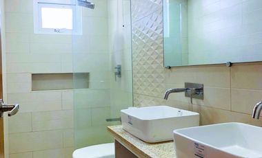 THREE STOREY HOUSE AND LOT FOR SALE/RENT IN PULU AMSIC ANGELES CITY PAMPANGA