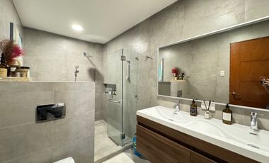 FS: Modern House & Lot in Mandaluyong City.